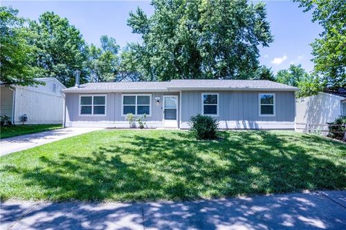 1200 E 27th St, Lawrence, KS, 66046-5112 | Card Image