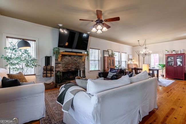 378 Live Oak Ln, House other with 3 bedrooms, 3 bathrooms and null parking in Comer GA | Image 9