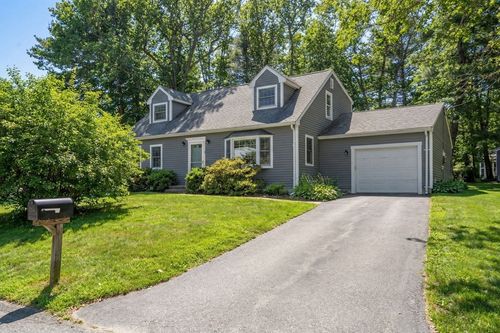 2 Cobblers Ln, Beverly, MA, 01915-1302 | Card Image