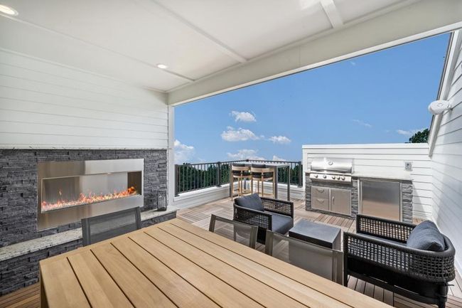 Deck | Image 4