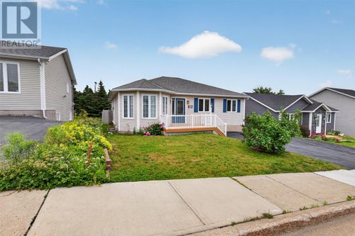40 Ranger Ave, House with 4 bedrooms, 3 bathrooms and null parking in Paradise NL | Card Image