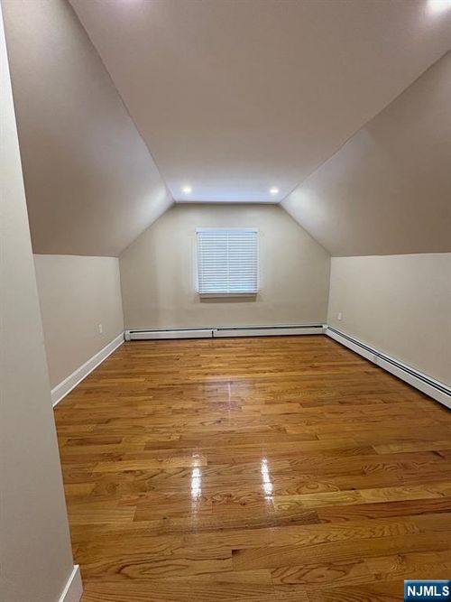 121 Rutgers St, Belleville, NJ, 07109-2591 | Card Image