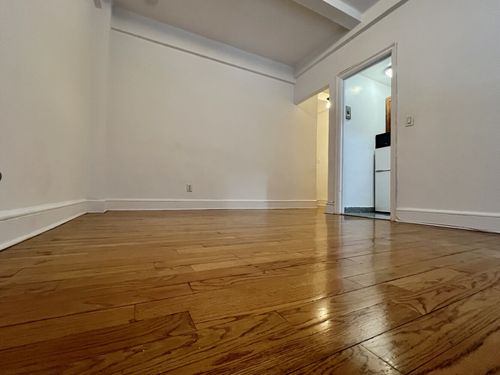 20a-155 E 52nd Street, New York City, NY, 10022 | Card Image