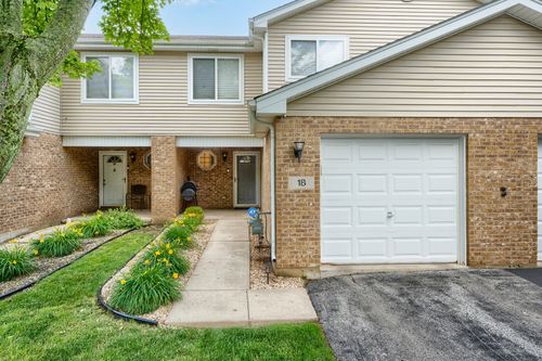 18 Forest Wood Ln, Park Forest, IL, 60466-2676 | Card Image