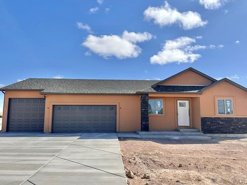 1020 N Kirkwood Dr, Pueblo West, CO, 81007-1244 | Card Image