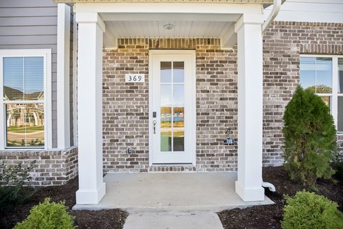 369 Greystone Lee Blvd, Smyrna, TN, 37167-2289 | Card Image