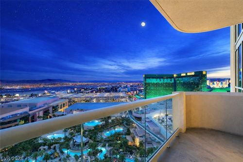 2102-145 E Harmon Ave, Las Vegas, NV, 89109-4504 | Card Image