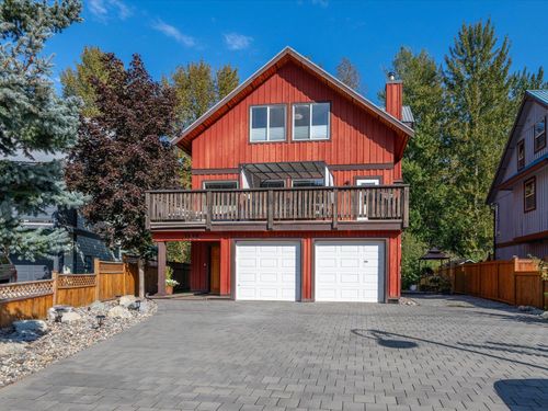 1425 Willow Dr, Pemberton, BC, V0N2L1 | Card Image