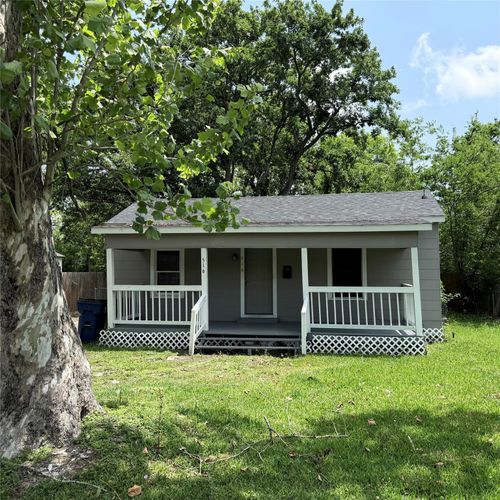 516 Hurst St, Angleton, TX, 77515-5714 | Card Image