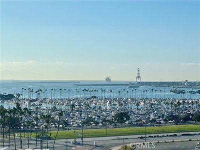 904 - E Seaside Way, Condo with 2 bedrooms, 1 bathrooms and 2 parking in Long Beach CA | Image 2