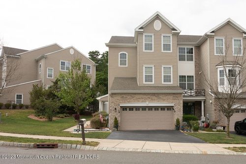 304 Hawthorne Ln, Barnegat, NJ, 08005-5644 | Card Image