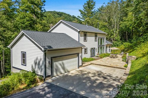820 Merrills Cove Rd, Asheville, NC, 28803-8532 | Card Image