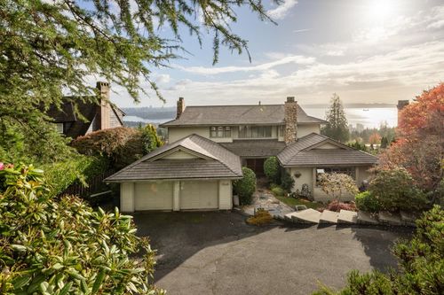 2346 Westhill Dr, West Vancouver, BC, V7S2Z5 | Card Image