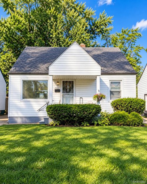 7501 Beaverland, Detroit, MI, 48239-4200 | Card Image