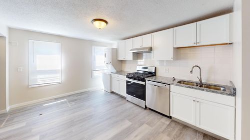 594 Charles Ave, Saint Paul, MN, 55103-1912 | Card Image