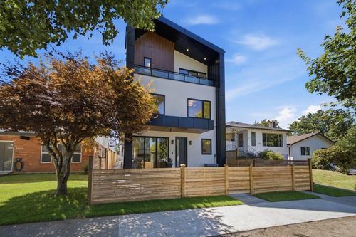 3016 19th Ave E, Vancouver, BC, V5M2S9 | Card Image