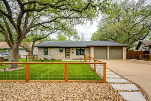 2305 Falcon Hill Dr, Austin, TX, 78745-3523 | Card Image