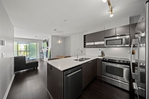 305-21009 56 Ave, Langley, BC, V3A0C9 | Card Image