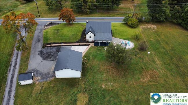 2012 State St, House other with 3 bedrooms, 1 bathrooms and null parking in Alburtis PA | Image 5