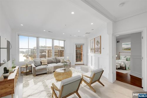 22 Ave At Port Imperial, West New York, NJ, 07093-7800 | Card Image