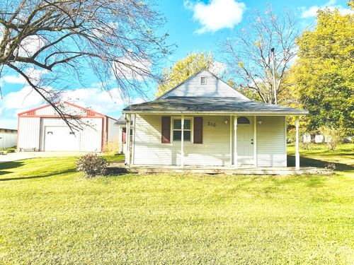 210 S 1st St, Holcomb, IL, 61043-4203 | Card Image