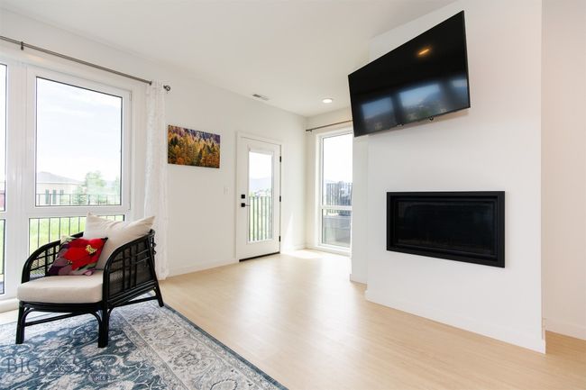 Living Room on 2nd Floor with Fireplace | Image 21