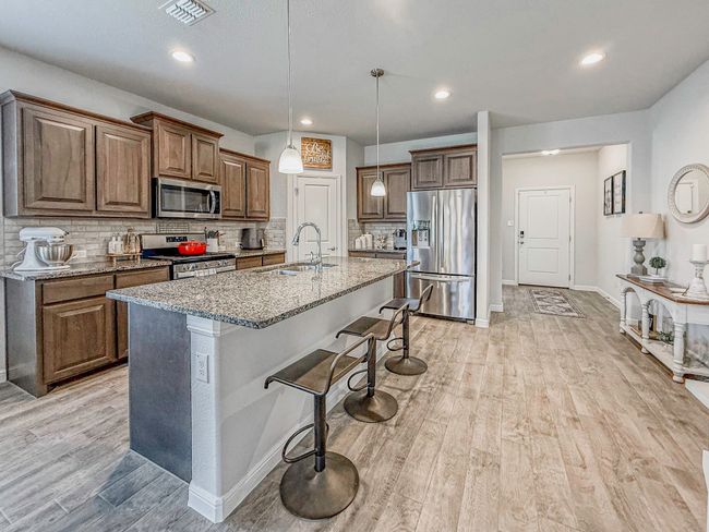 1005 Napier Way, House other with 3 bedrooms, 2 bathrooms and null parking in Justin TX | Image 9