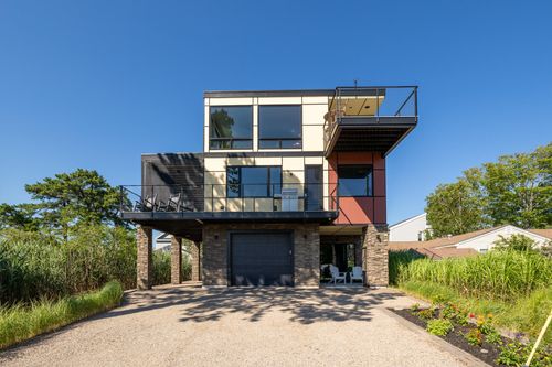 9 Gull Ln, Wells, ME, 04090-3842 | Card Image
