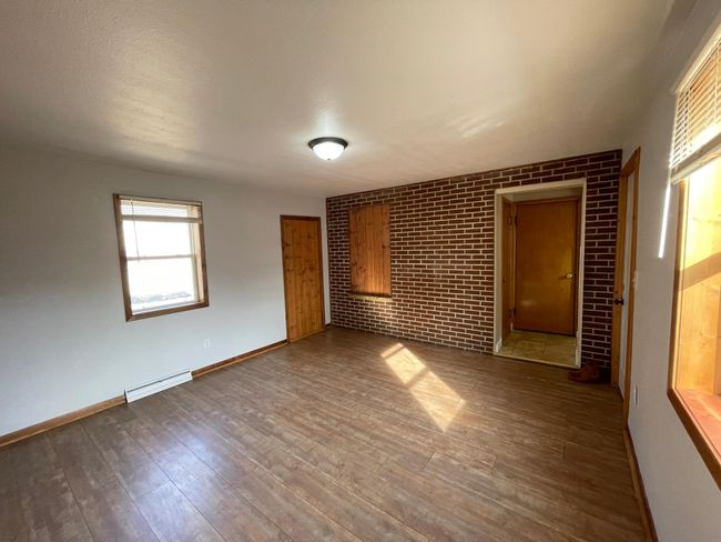 421 W Van Dusen St, House other with 5 bedrooms, 2 bathrooms and null parking in Springfield MN | Image 22