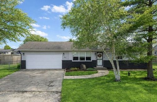 2215 Heather Hills Dr, Saint Joseph, IL, 61873-9411 | Card Image