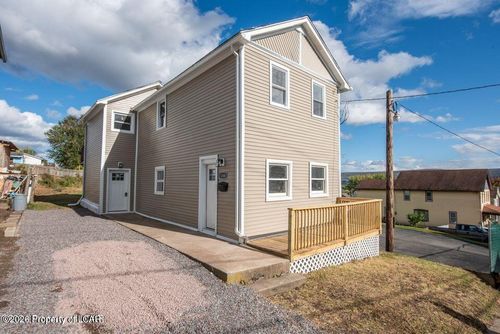 188 Franklin St, Plymouth, PA, 18651-1052 | Card Image