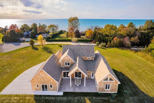 73952 Durand St, Zurich, ON, N0M2T0 | Card Image