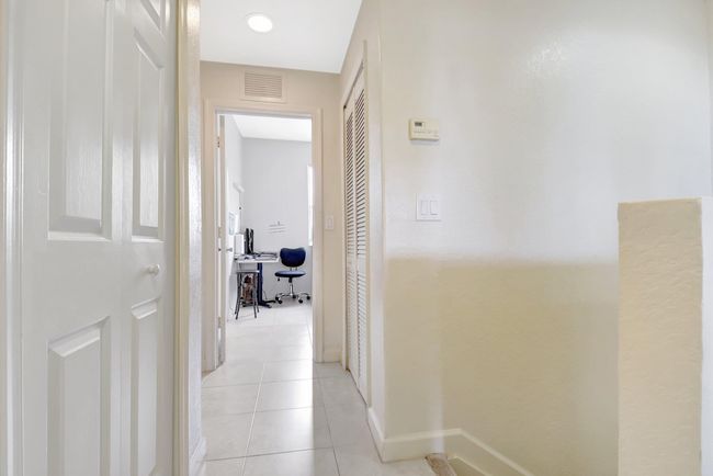 1910 Shoma Dr, Condo with 3 bedrooms, 4 bathrooms and null parking in Royal Palm Beach FL | Image 28