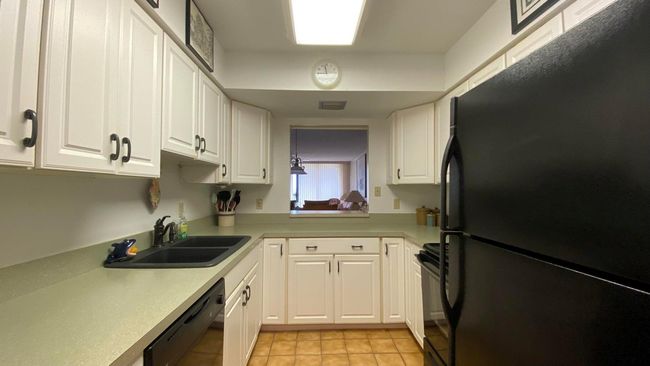 APT-504 - 5059 N Highway A1a, Condo with 2 bedrooms, 2 bathrooms and null parking in Hutchinson Island FL | Image 16