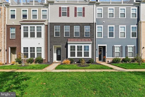 1490 Meadowlark Glen Rd, DUMFRIES, VA, 22026-2996 | Card Image