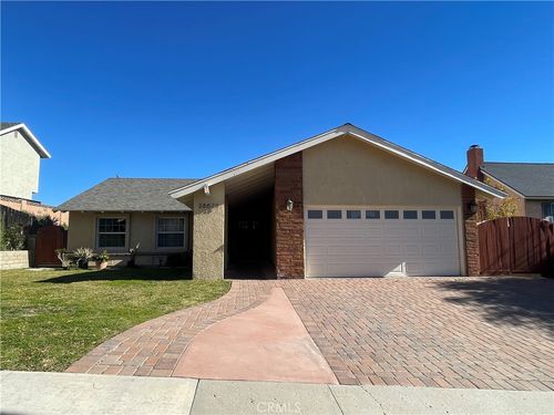 28628 Macklin Ave, Canyon Country, CA, 91387 | Card Image