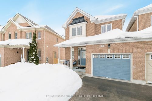 40 Forsyth Cres, Barrie, ON, L4N5K4 | Card Image