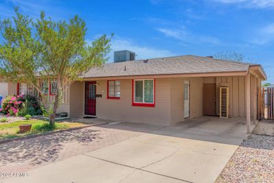 3737 W San Miguel Avenue, House other with 3 bedrooms, 2 bathrooms and null parking in Phoenix AZ | Image 2