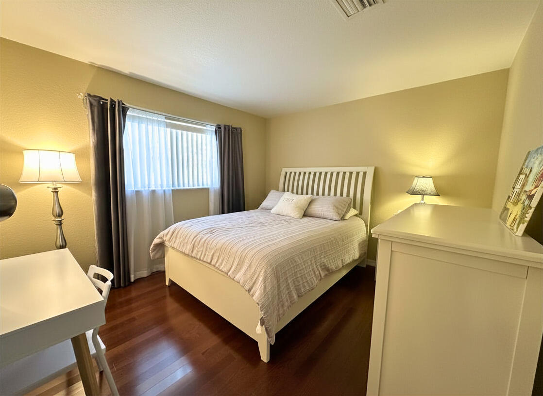 Residential in Lauderdale Lakes 2