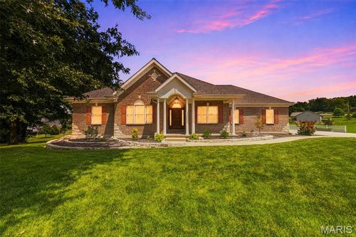 673 Royal Oak Ct, Washington, MO, 63090-6167 | Card Image