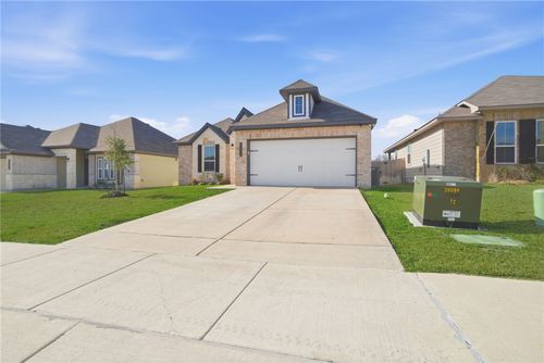 1318 Kingsgate Dr, Bryan, TX, 77807-4884 | Card Image