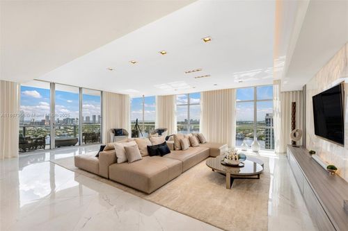 ph-7-17301 Biscayne Blvd, Aventura, FL, 33160-5078 | Card Image