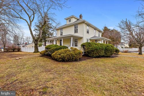 9 Prospect Ave, PLAINSBORO, NJ, 08536-2511 | Card Image