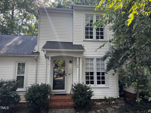 104 Greenmont Ln, Cary, NC, 27511-4367 | Card Image