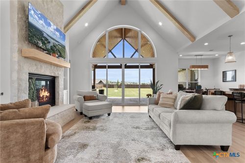 1602 Hunt Dr, Salado, TX, 76571-2162 | Card Image