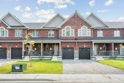 15 Hildred Cushing Way, Uxbridge, ON, L9P0S1 | Card Image