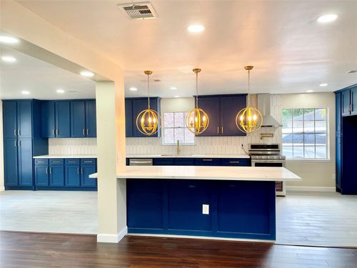 27213 Paula Ln, Conroe, TX, 77385-9053 | Card Image