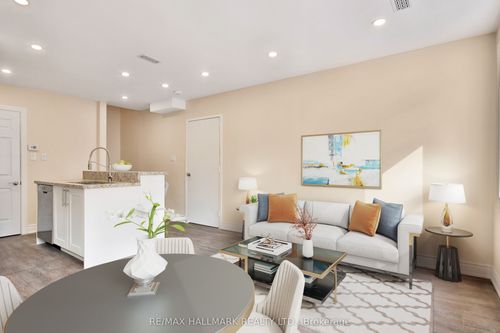 2-795 Broadview Ave, Toronto, ON, M4K2P8 | Card Image