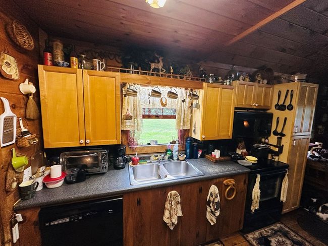 625 Newland Hill Rd, Home with 2 bedrooms, 2 bathrooms and null parking in Waverly OH | Image 27