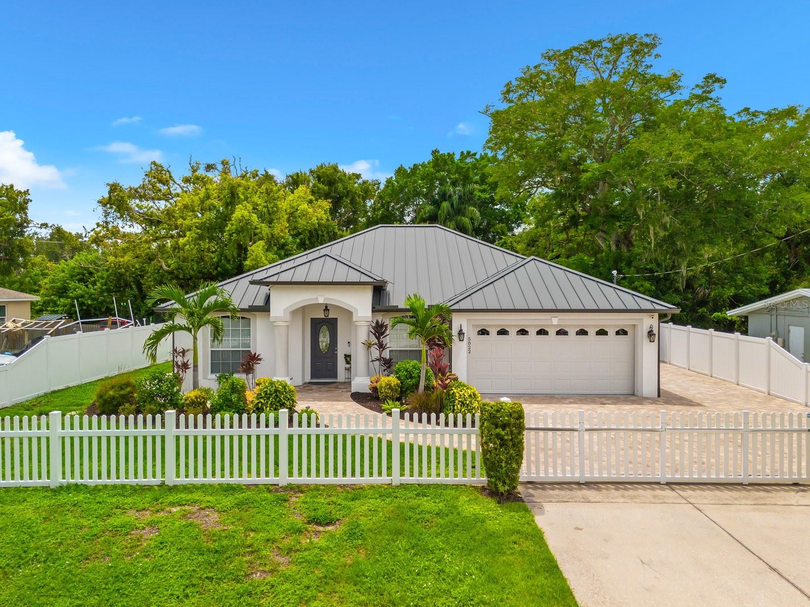 Residential in BRADENTON